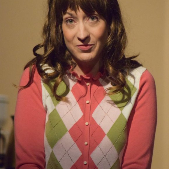 Meet your Posher, Lisa - Picture 2 of 3